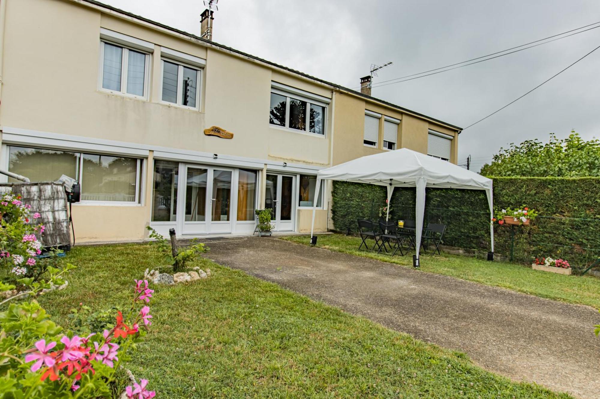 Ferienwohnung Lumineux, Bien Situe Et Tres Calme + Parking Prive Le Bugue Exterior foto